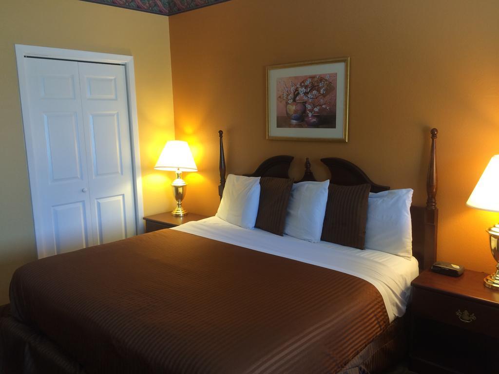 Luxury Suites Пенсакола Экстерьер фото
